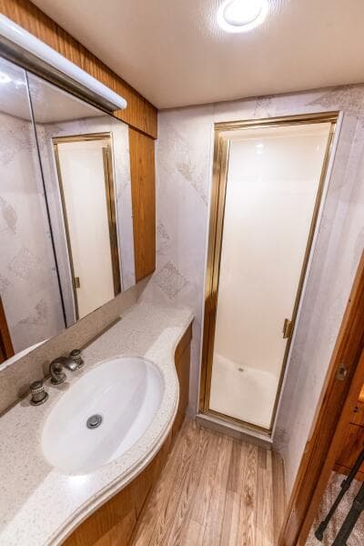 2006 Ocean Yachts 