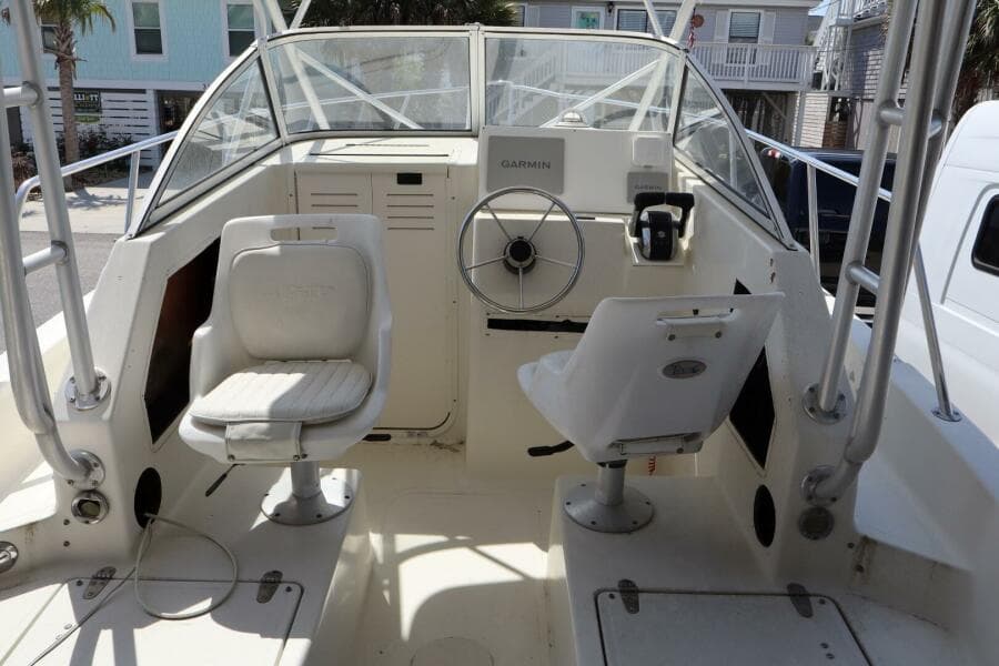 2005 Sea Boss 235 Walkaround