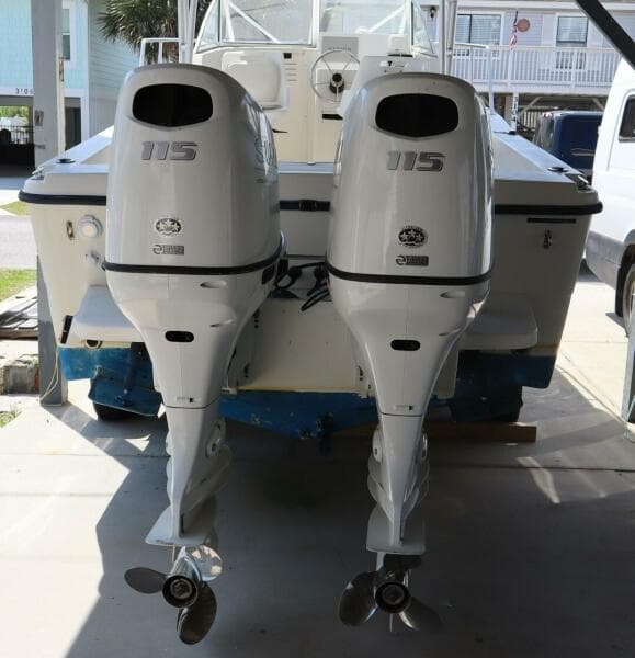 2005 Sea Boss 235 Walkaround