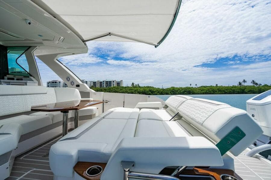 2025 Tiara Yachts 48 LS