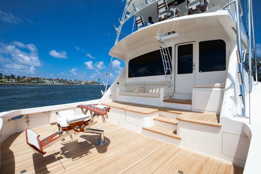 2010 Viking 82 Convertible