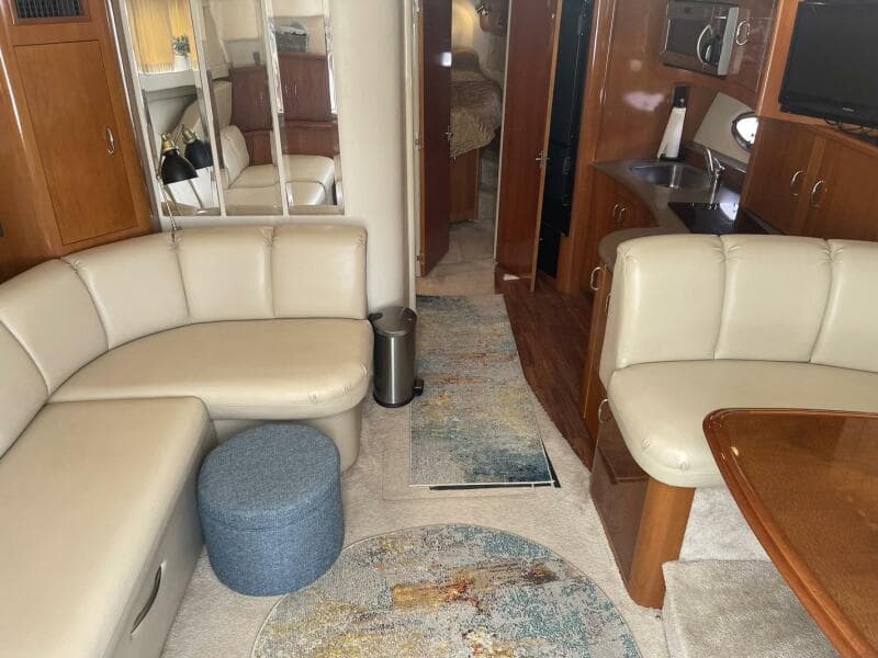 2006 Carver 36 Mariner