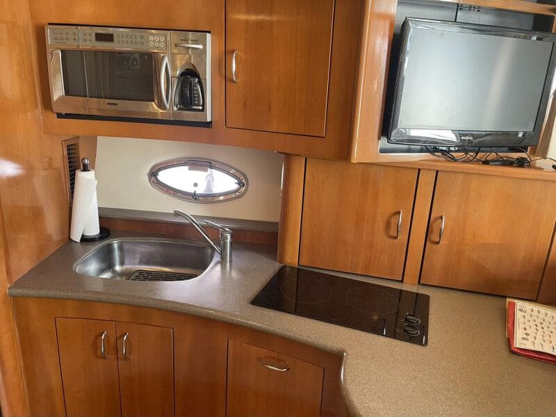 2006 Carver 36 Mariner