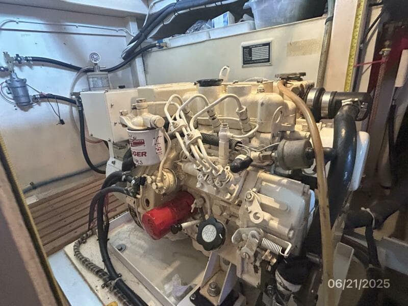 36' Grand Banks generator2