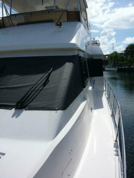 1990 Viking Cockpit Motor Yacht