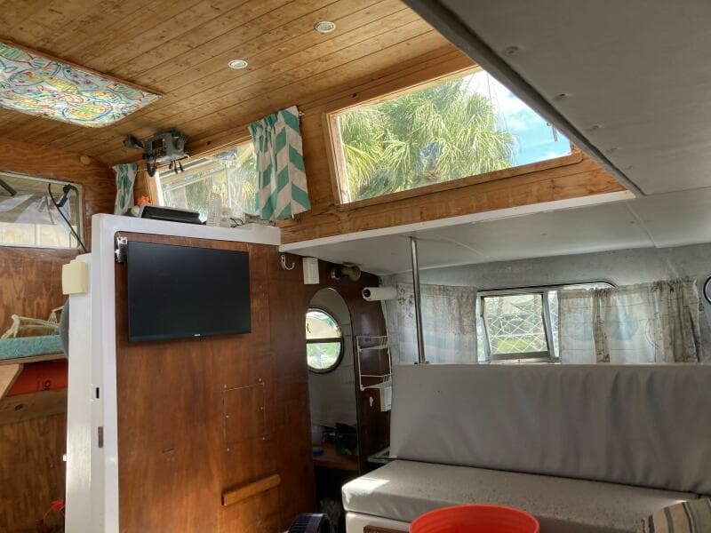 1976 Catalac 9 Meter