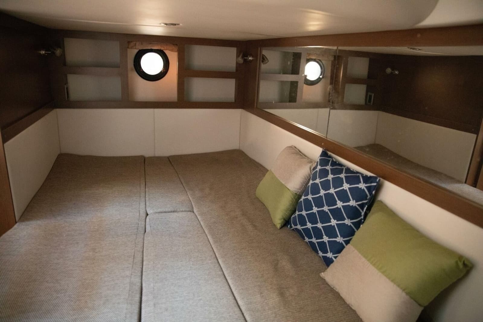 2016 Sea Ray Sundancer 350