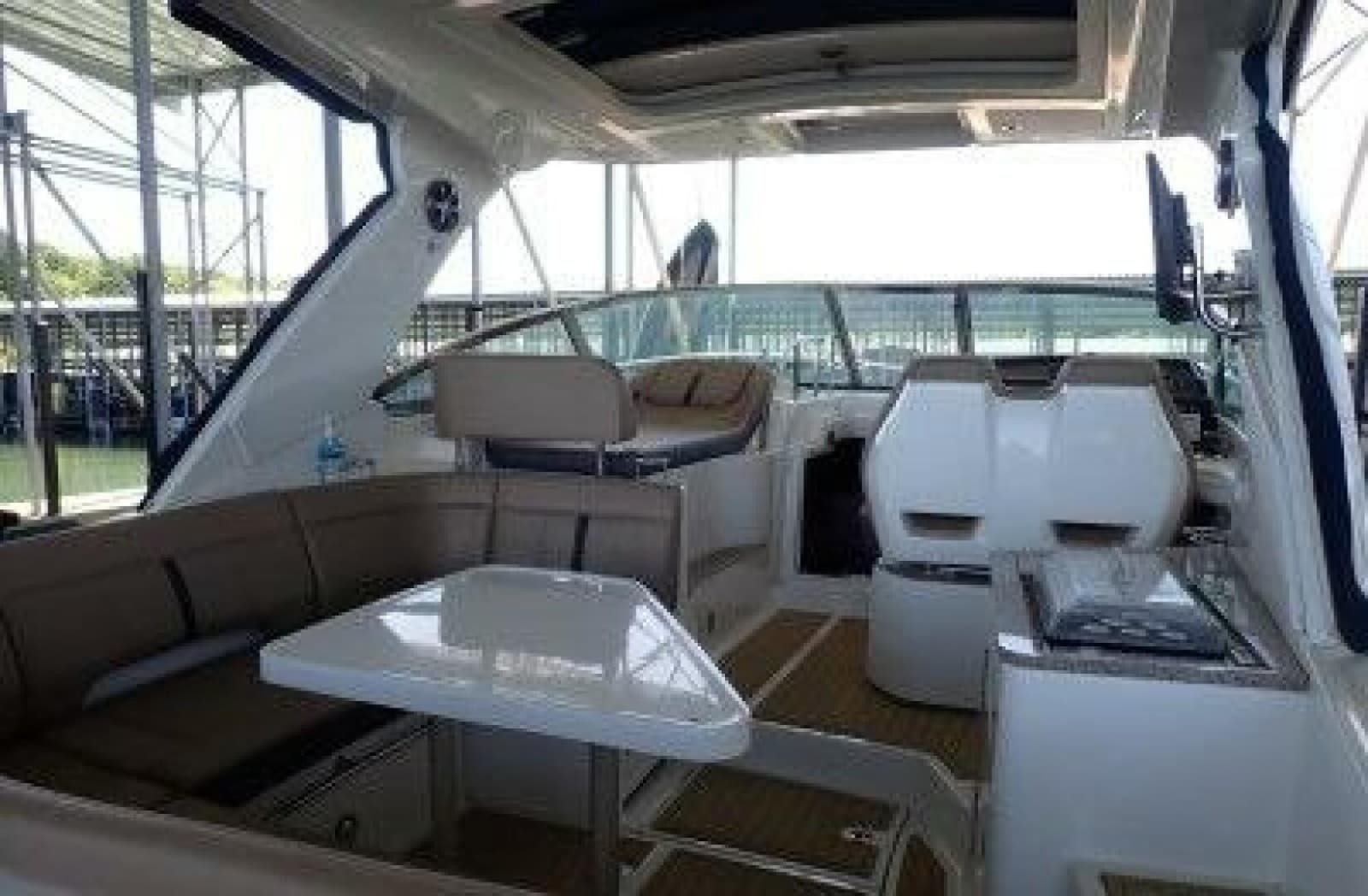 2016 Sea Ray Sundancer 350