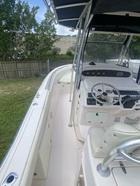 2003 Grady-White 283 Release