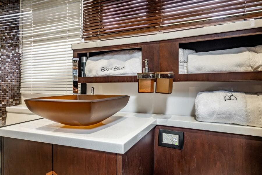 2017 Galeon 510 Skybridge