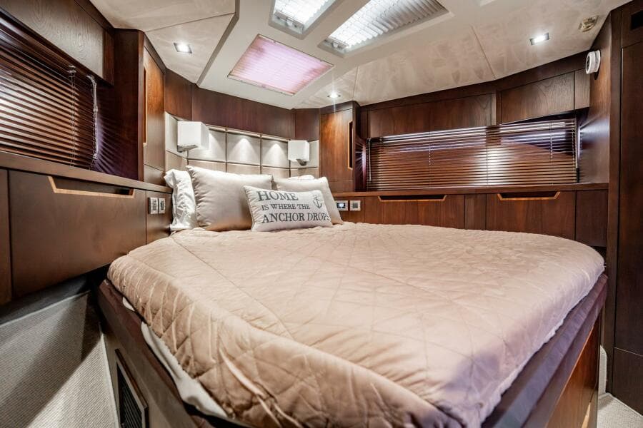 2017 Galeon 510 Skybridge