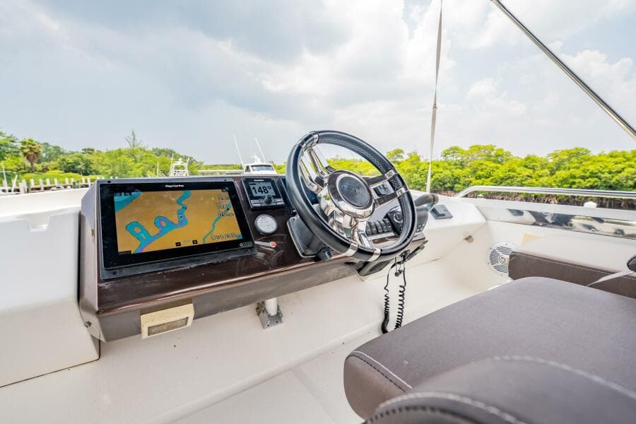 2017 Galeon 510 Skybridge