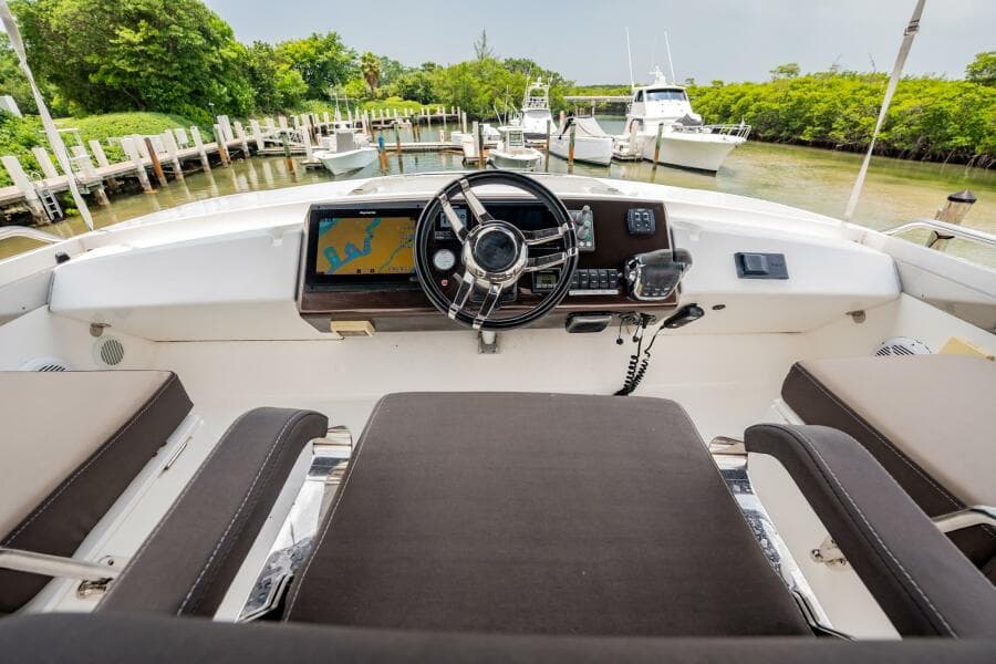 2017 Galeon 510 Skybridge
