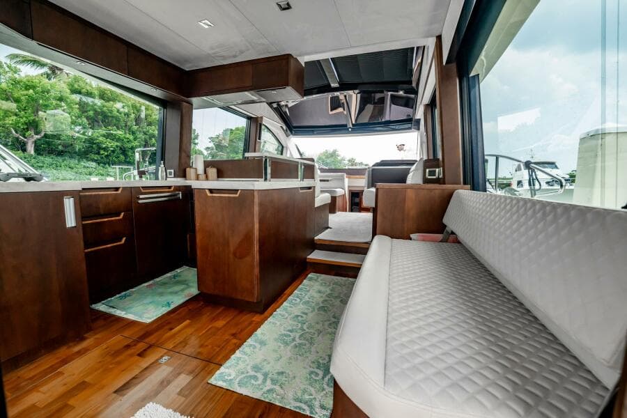 2017 Galeon 510 Skybridge