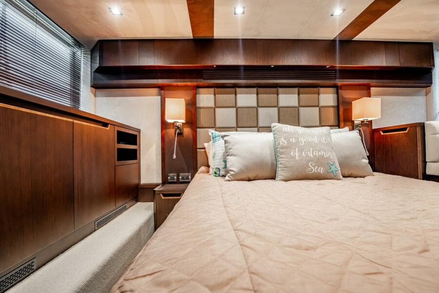 2017 Galeon 510 Skybridge