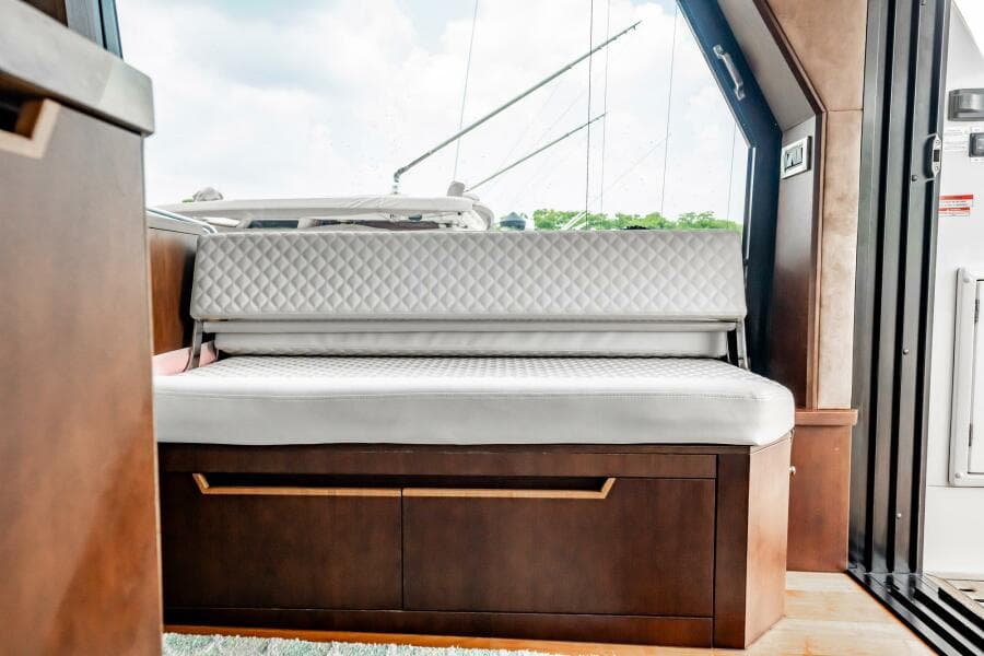 2017 Galeon 510 Skybridge