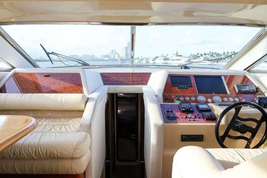 1998 Ferretti Yachts 55 Motor Yacht