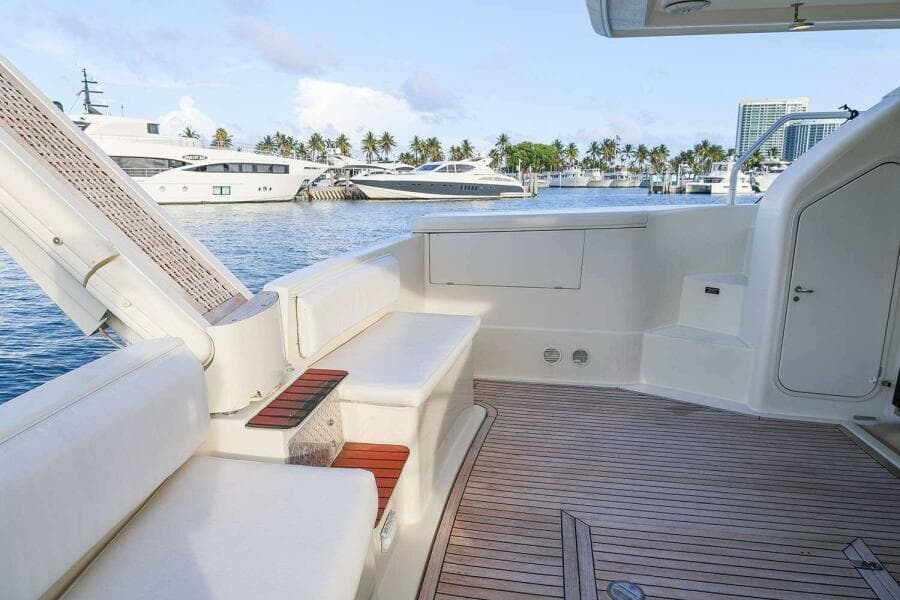 1998 Ferretti Yachts 55 Motor Yacht