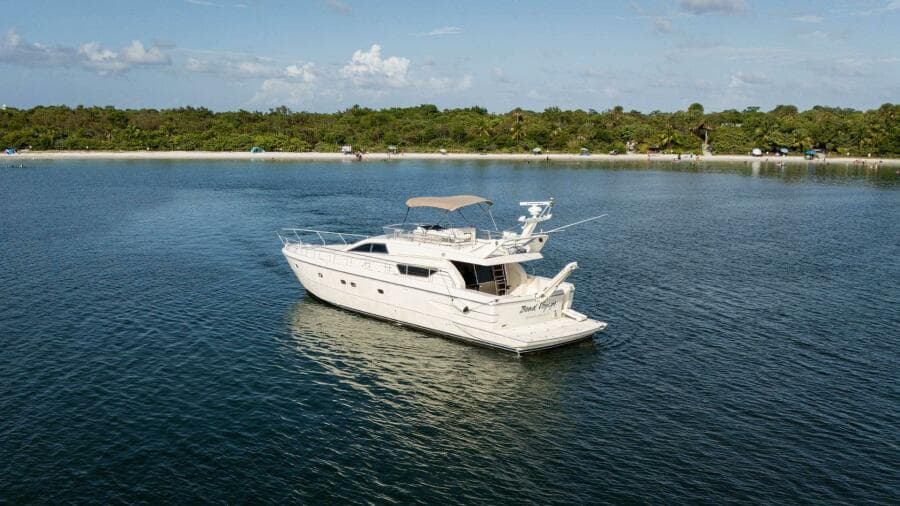 1998 Ferretti Yachts 55 Motor Yacht