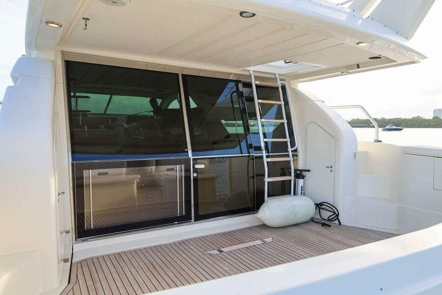 1998 Ferretti Yachts 55 Motor Yacht