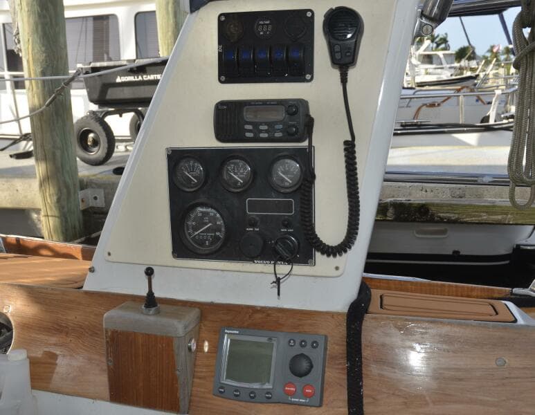 1980 Cheoy Lee Aft Cockpit