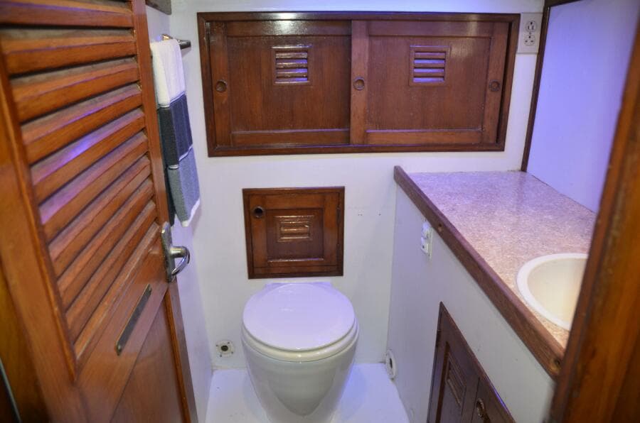 1980 Cheoy Lee Aft Cockpit