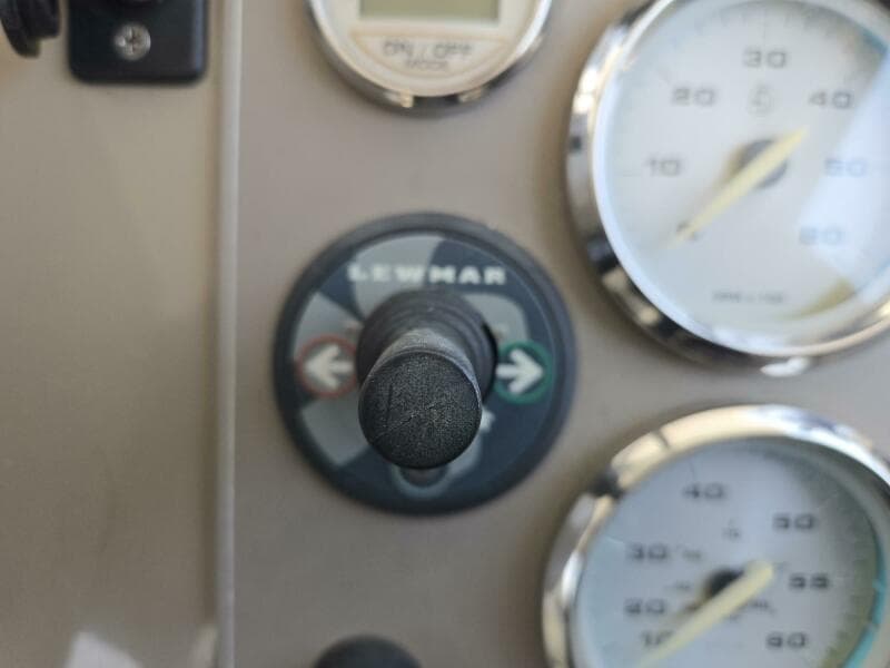 2005 Bayliner 289 EC