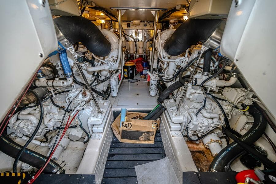 1997 Ocean Yachts 60 Super Sport  EB