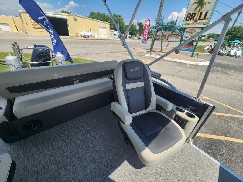 2022 Barletta 22UC