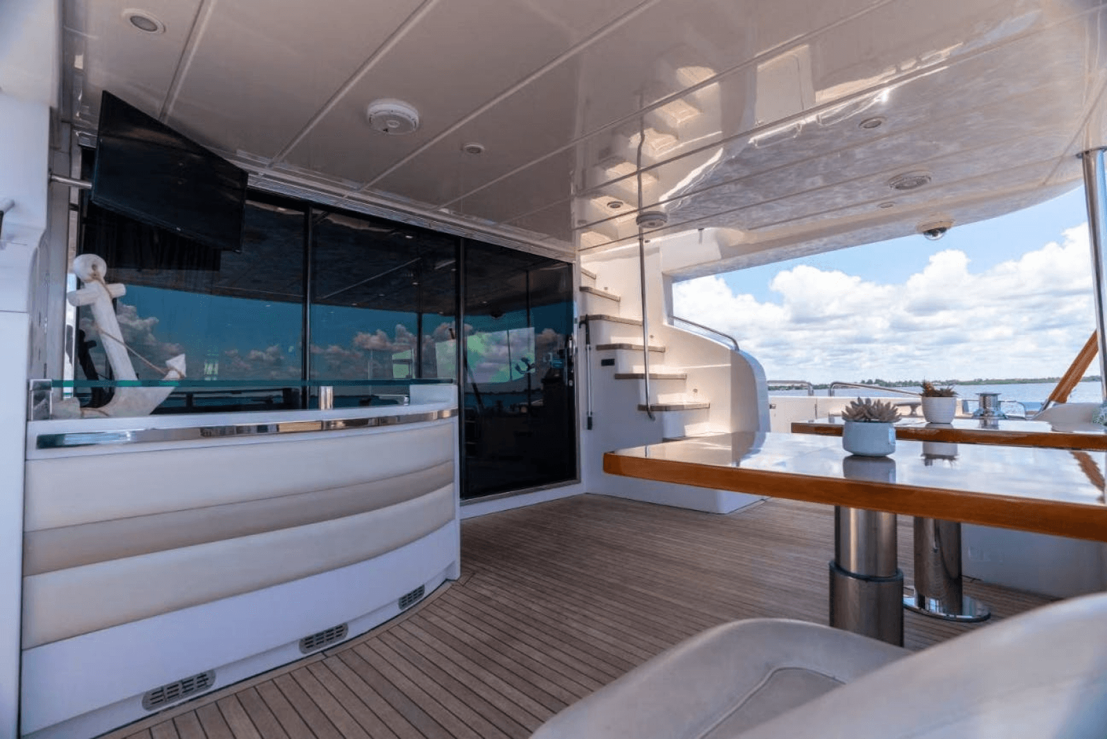2011 Princess Yachts 