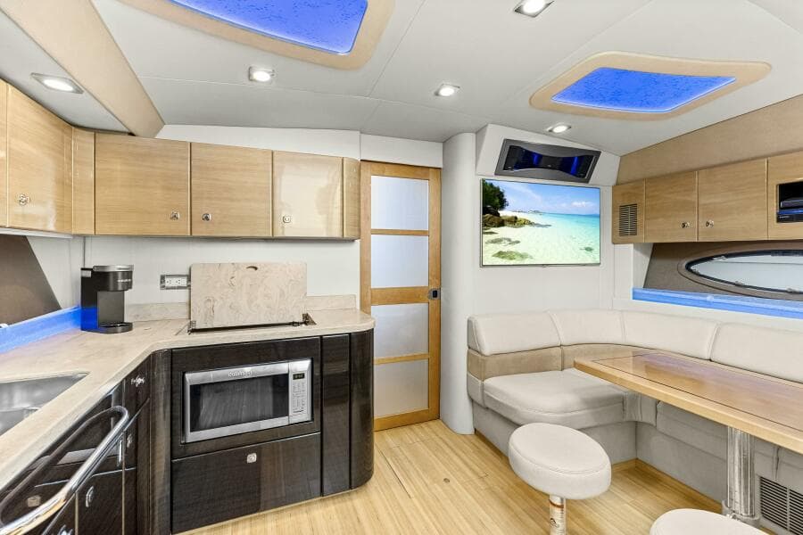 2016 Formula 45 Yacht