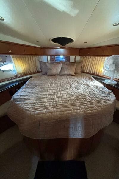 2001 Carver 396 Aft Cabin MY