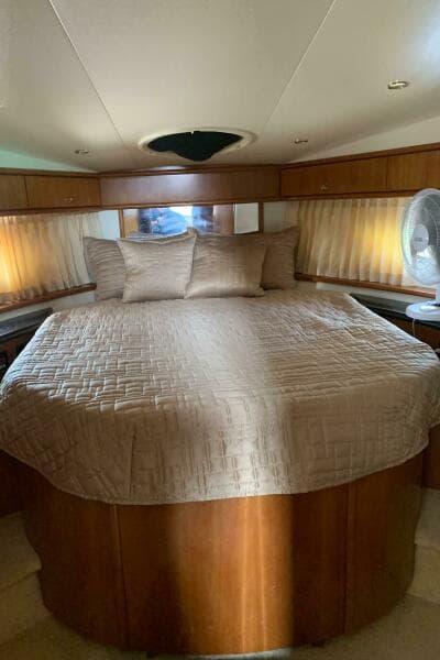 2001 Carver 396 Aft Cabin MY