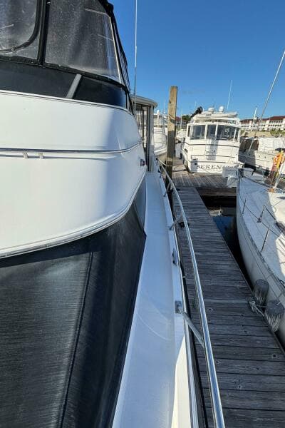 2001 Carver 396 Aft Cabin MY