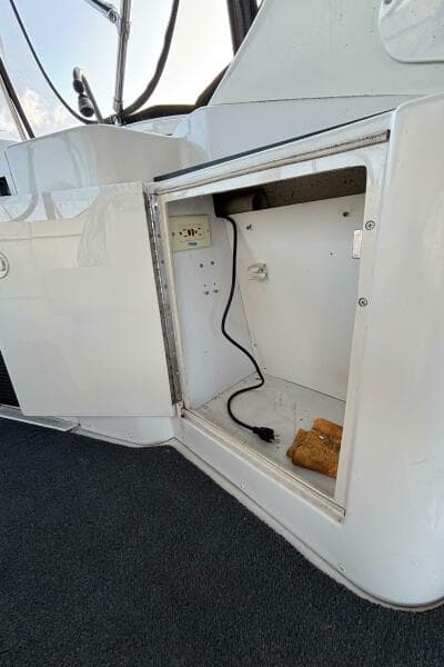 2001 Carver 396 Aft Cabin MY
