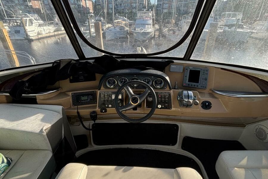 2001 Carver 396 Aft Cabin MY