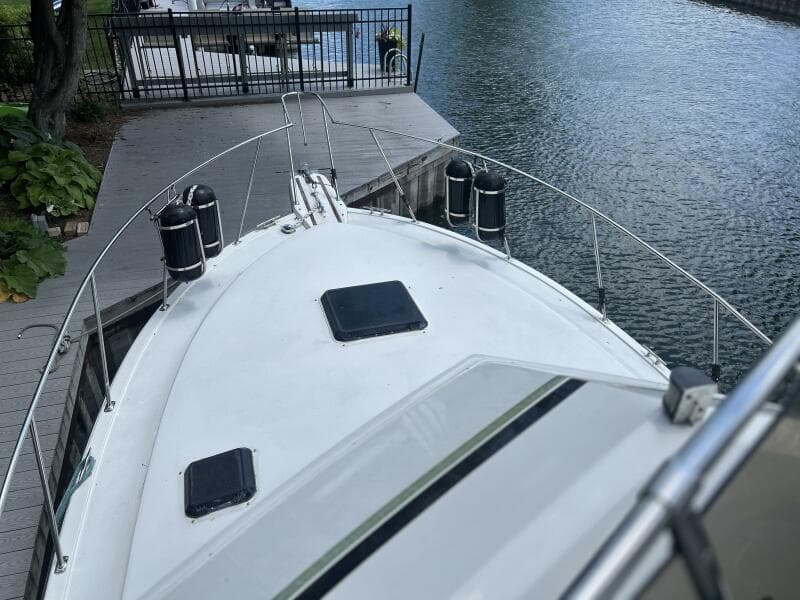 1985 Carver 3207