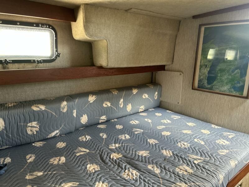 1985 Carver 3207