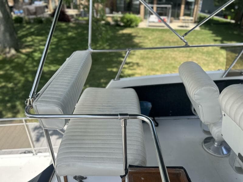 1985 Carver 3207