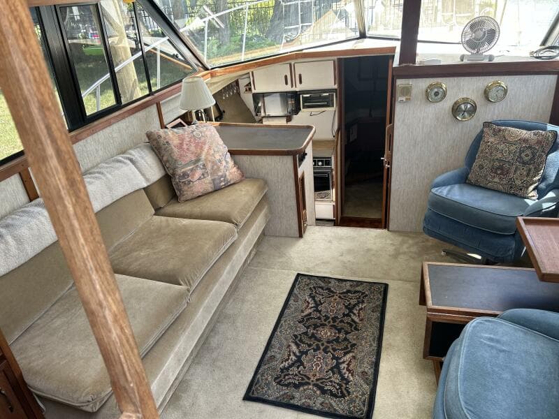 1985 Carver 3207