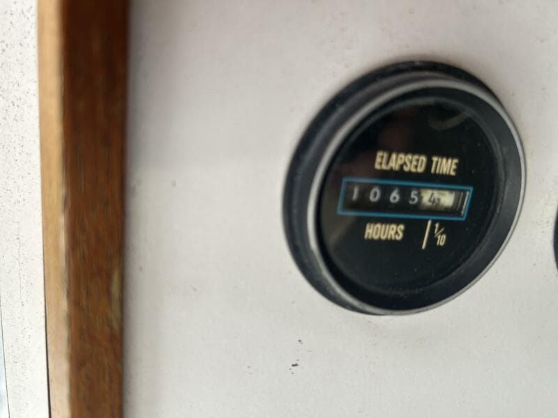1985 Carver 3207
