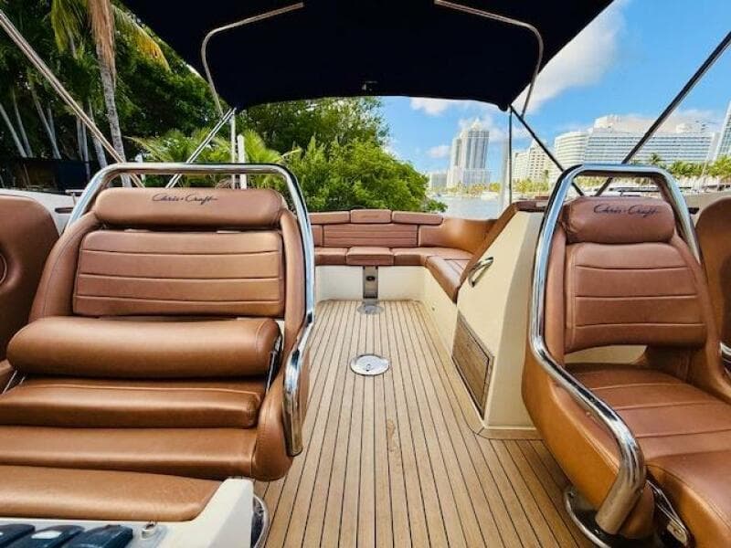 2015 Chris-Craft Launch 32