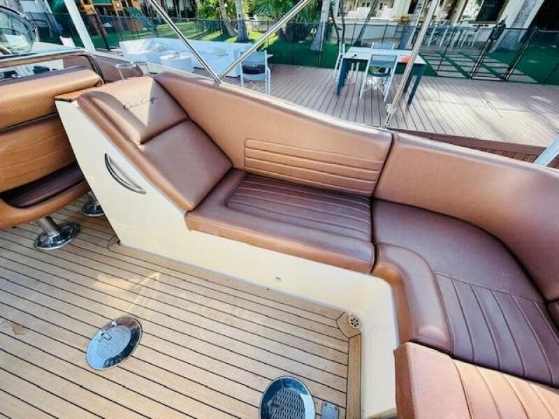 2015 Chris-Craft Launch 32