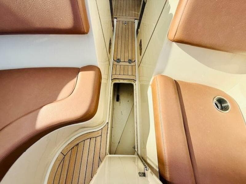 2015 Chris-Craft Launch 32
