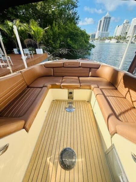 2015 Chris-Craft Launch 32
