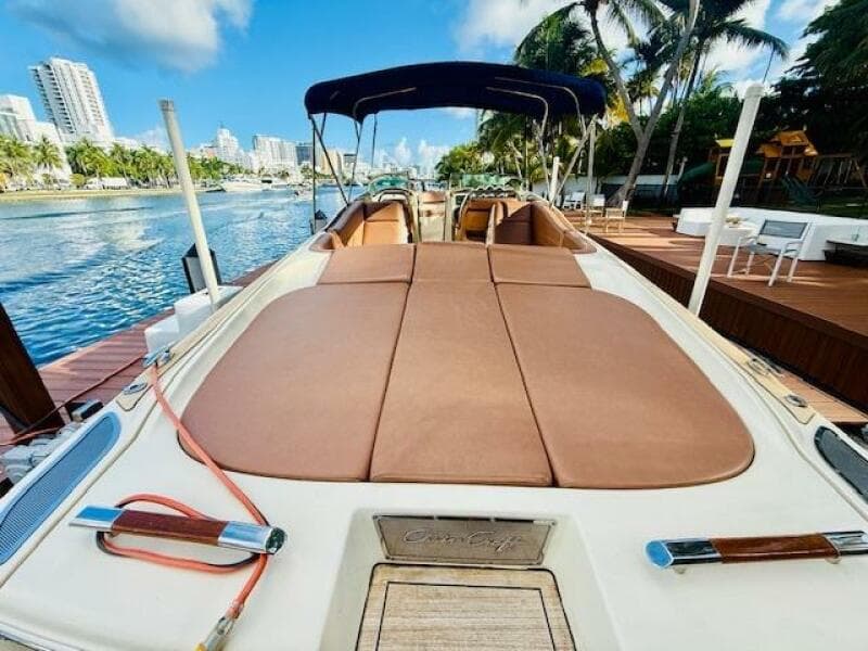 2015 Chris-Craft Launch 32