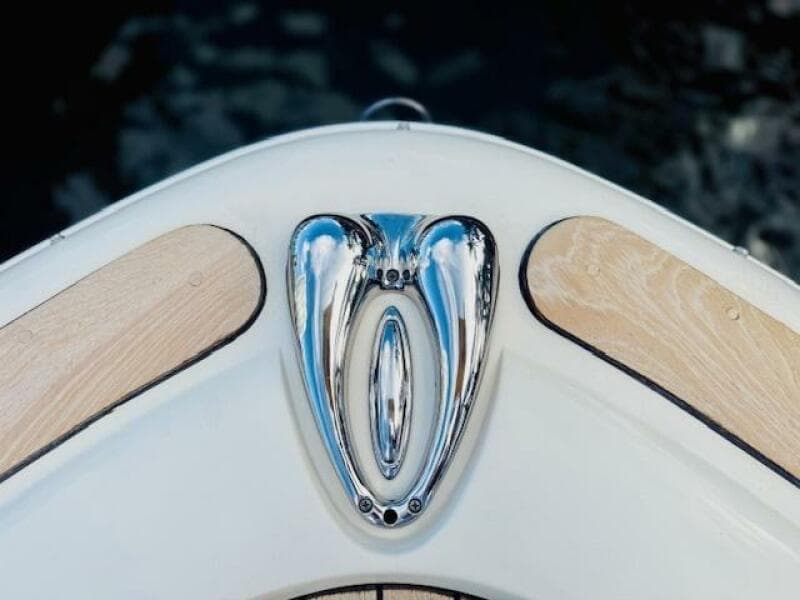 2015 Chris-Craft Launch 32