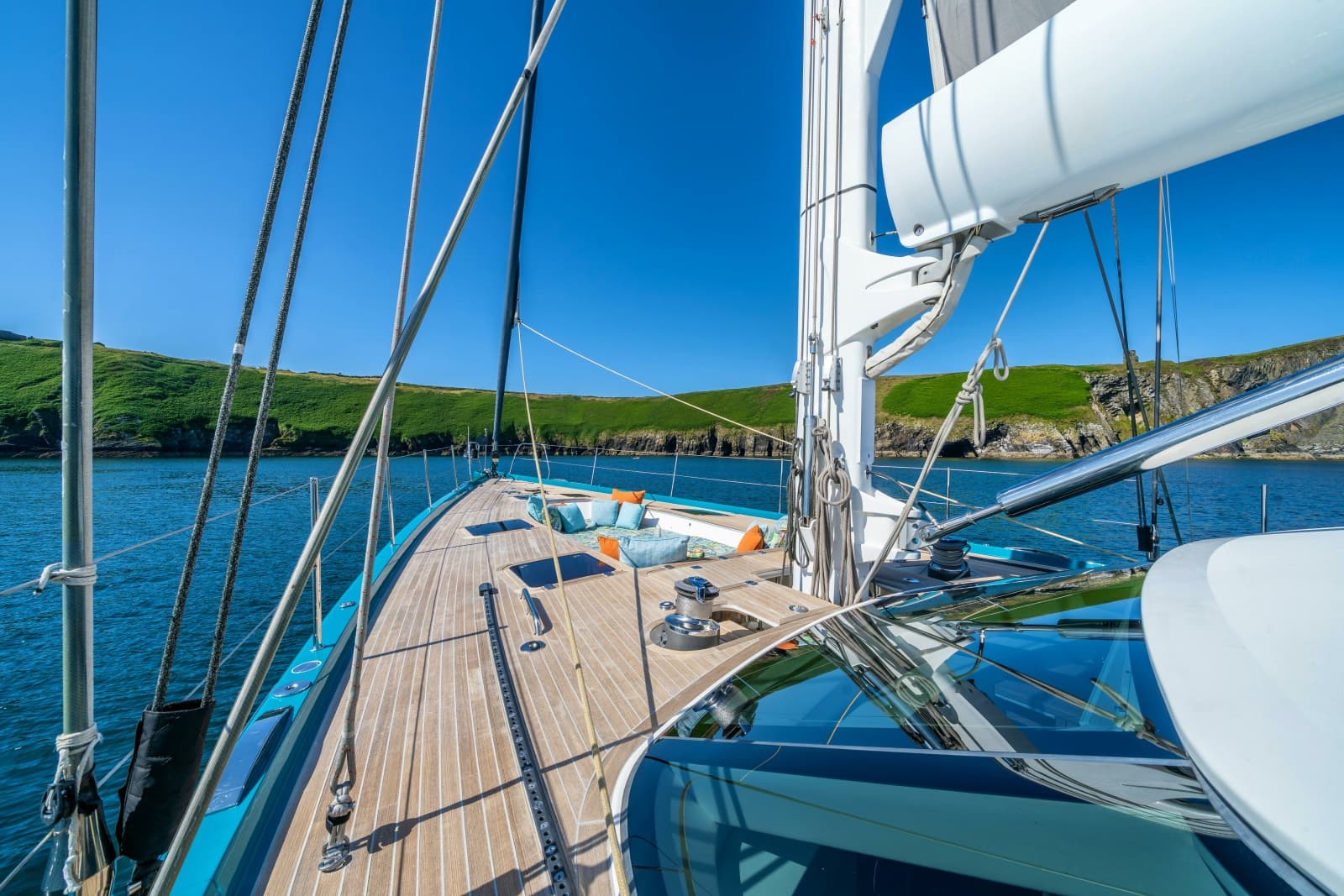 2013 Oyster Yachts Oyster 885
