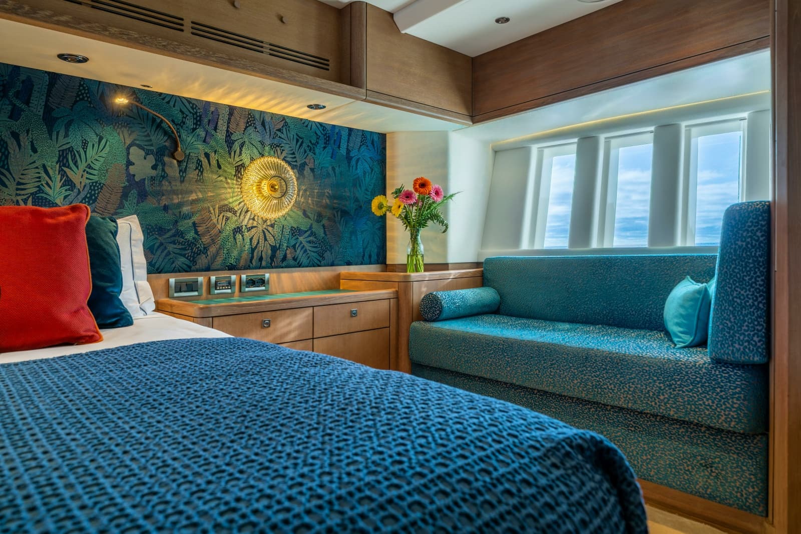 2013 Oyster Yachts Oyster 885