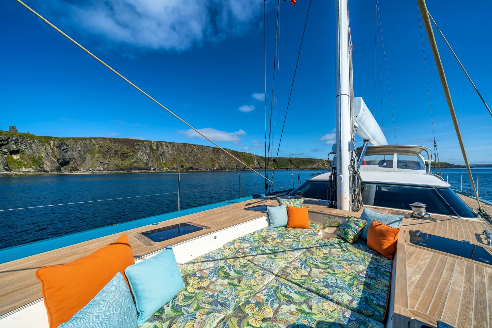 2013 Oyster Yachts Oyster 885